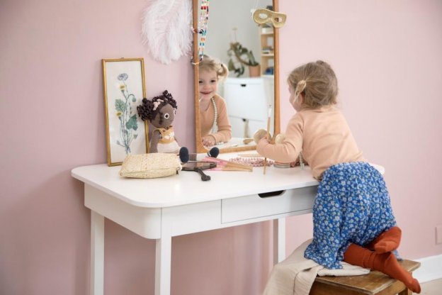 Kind + Baby: Im Kinderzimmer sind die Tiere los | DesignIgel