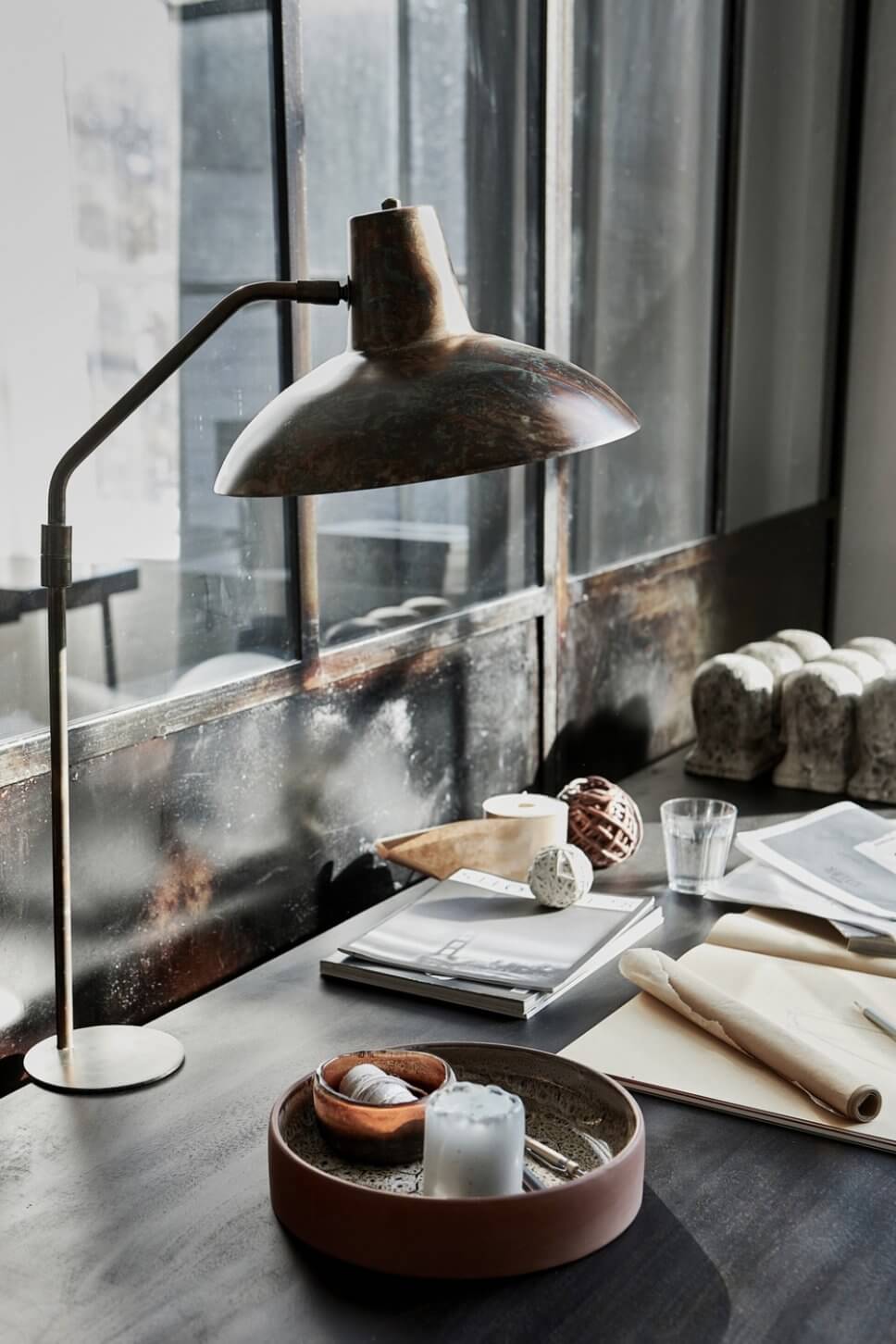 Schreibtischlampe im Industrieloft