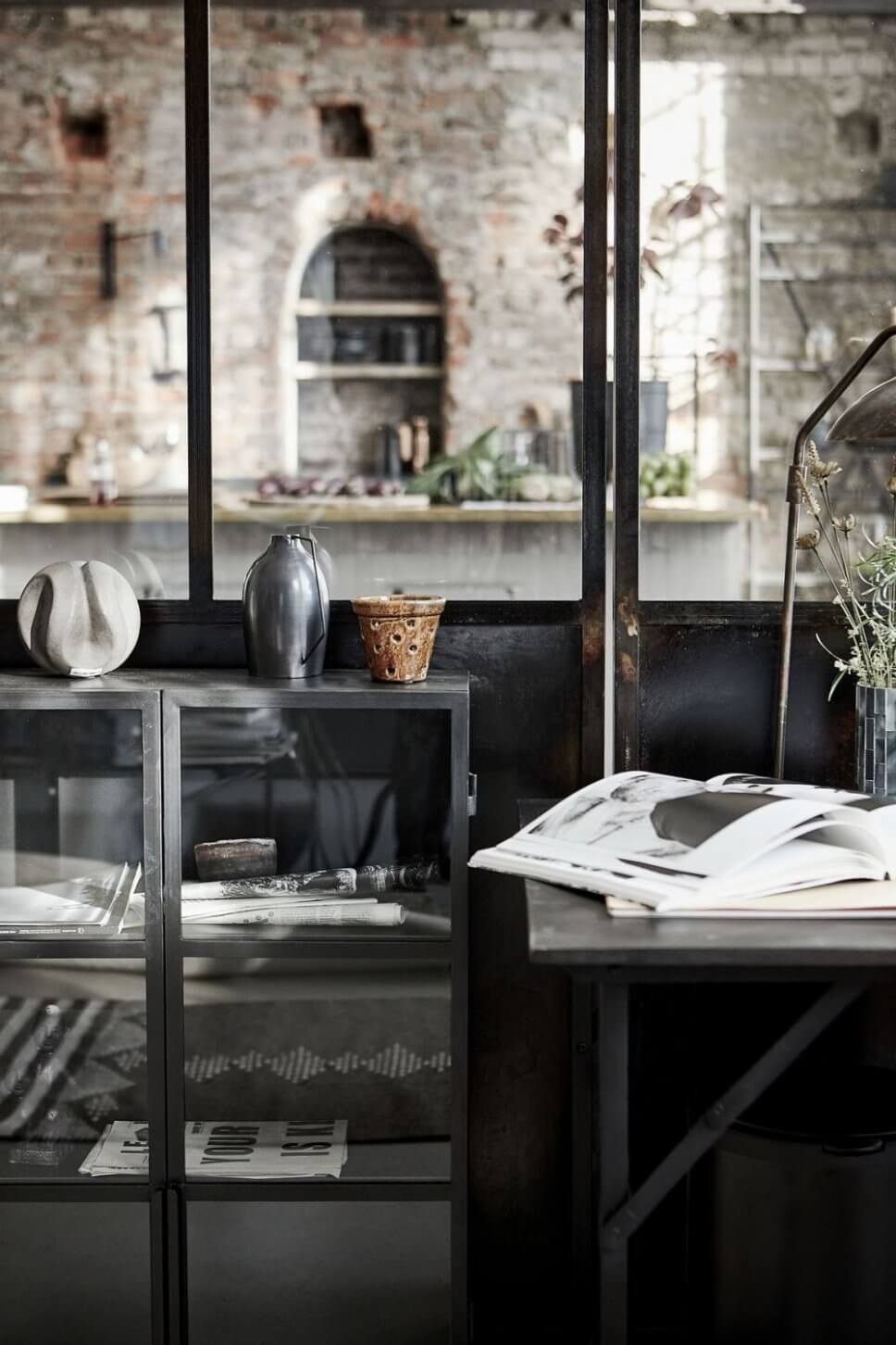 Skandinavisch Wohnen: Lässiger Look im Industrie-Loft