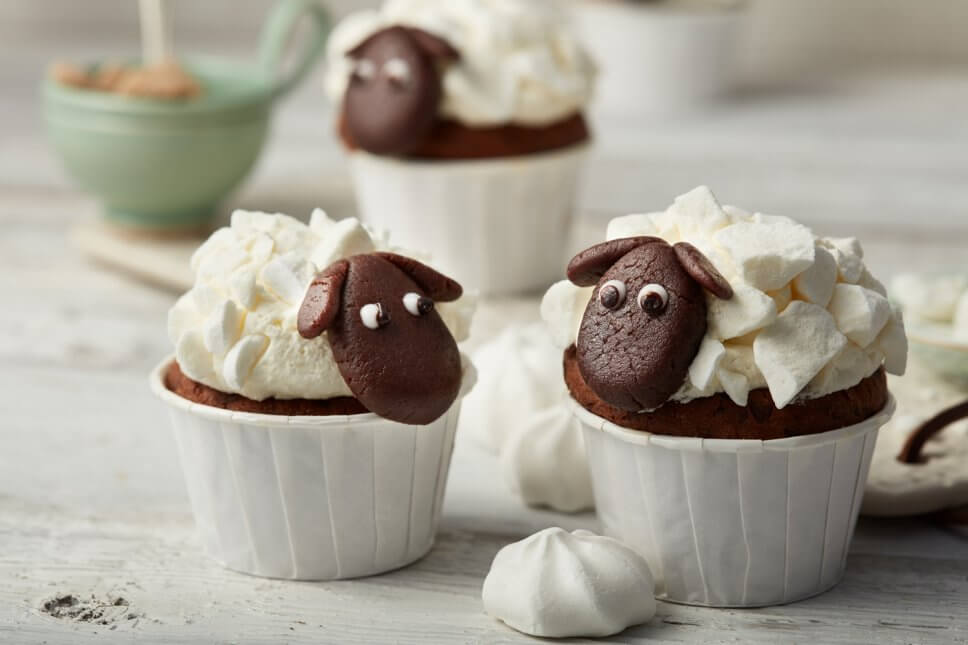 Schafe als Cupkakes mit Baiserkleid