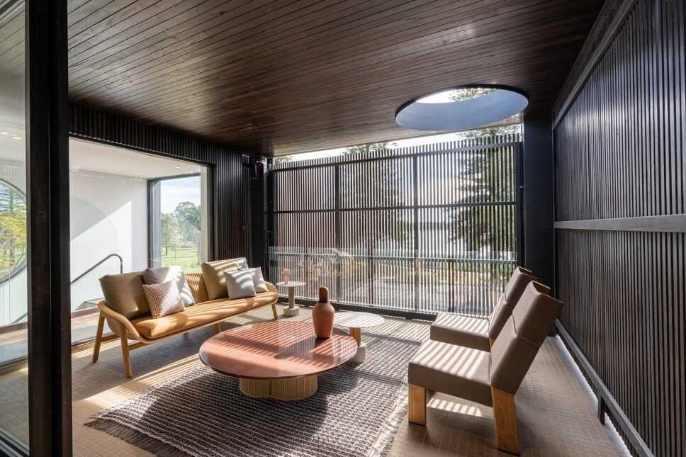 Modern eingerichtetes Wohnzimmer