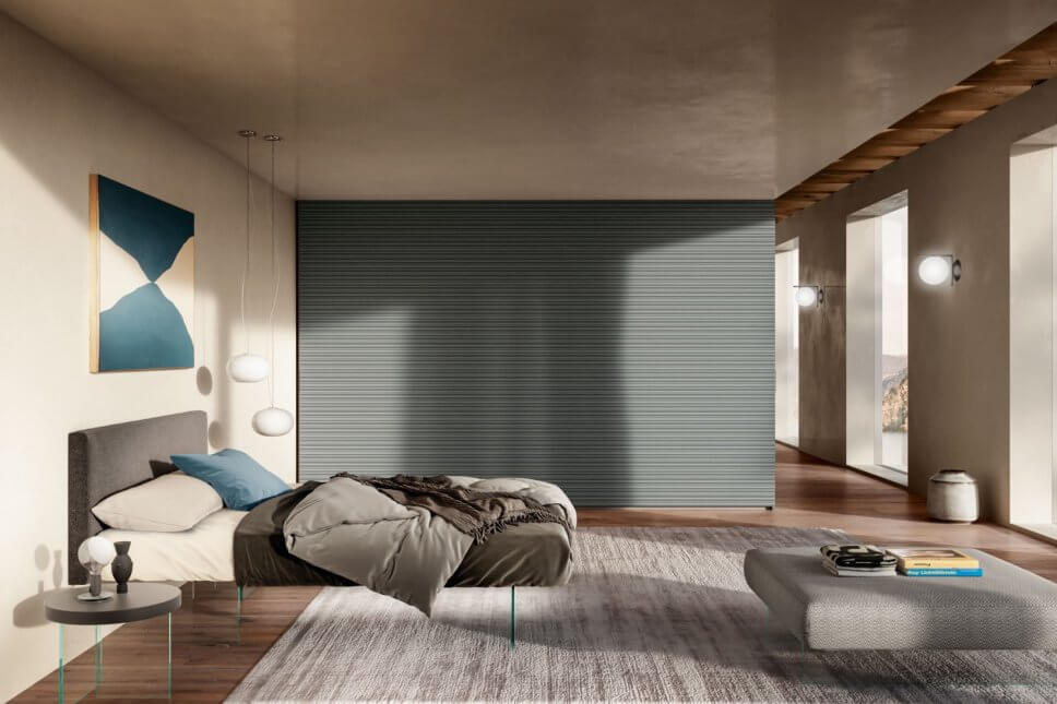 Modern eingerichteter begehbarer Kleiderschrank