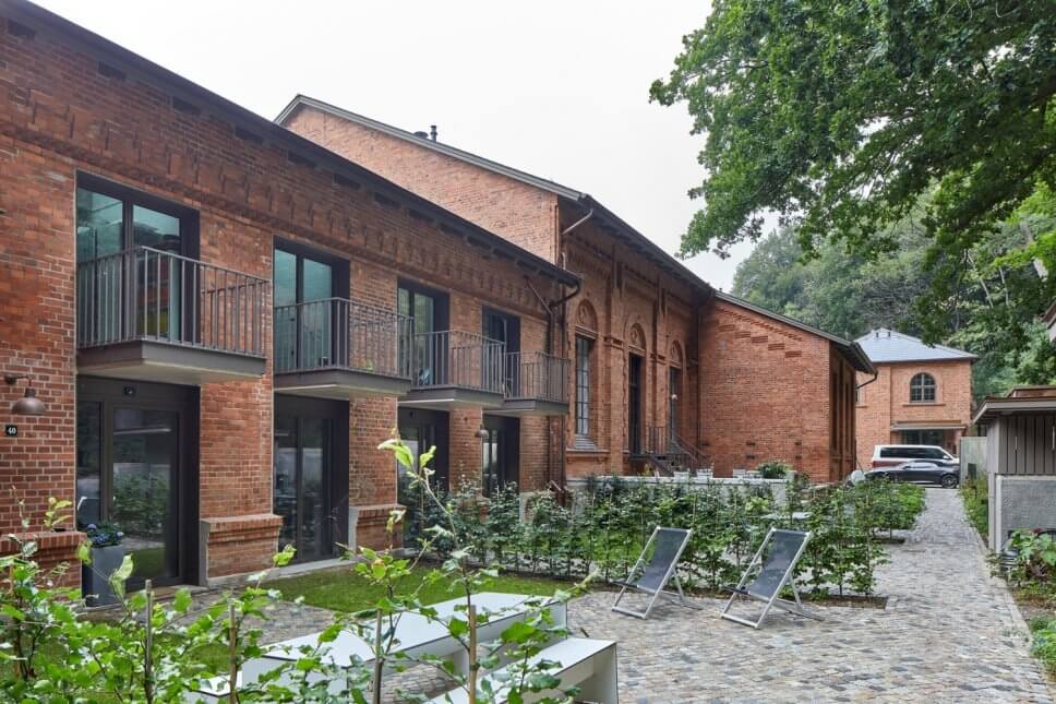 Zum Wohnraum sanierte historische Industriearchitektur aus Backstein
