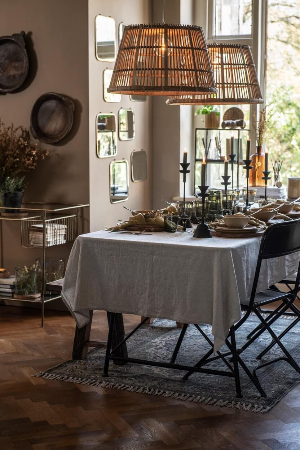 Skandinavisch gemütlich eingerichtetes Esszimmer