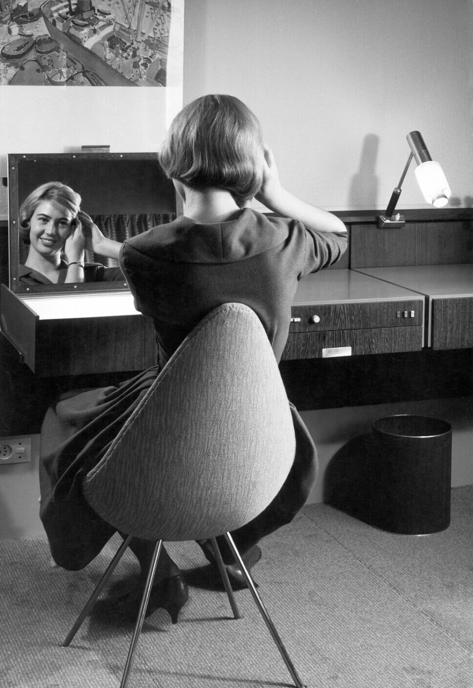 Hotelzimmer in den 60er Jahren mit skandinavischen Designklassikern eingerichtet