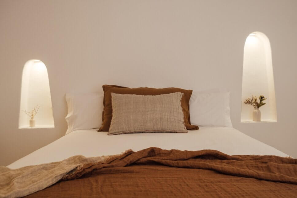 Schlafzimmer in moderner spanischer Finca