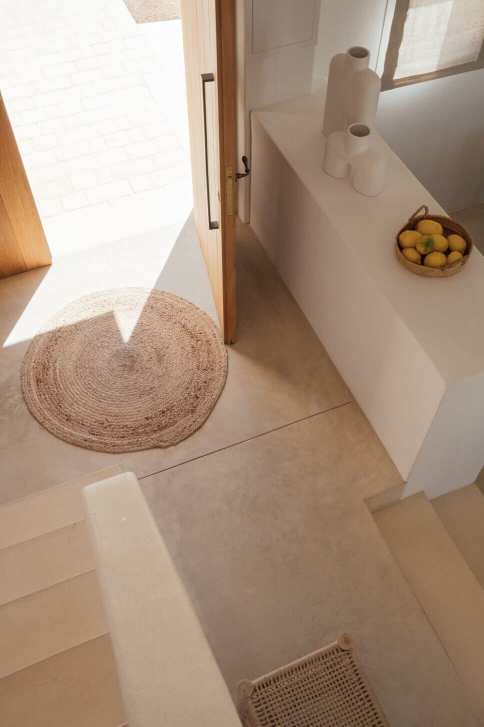 Eingang in moderner spanischer Finca