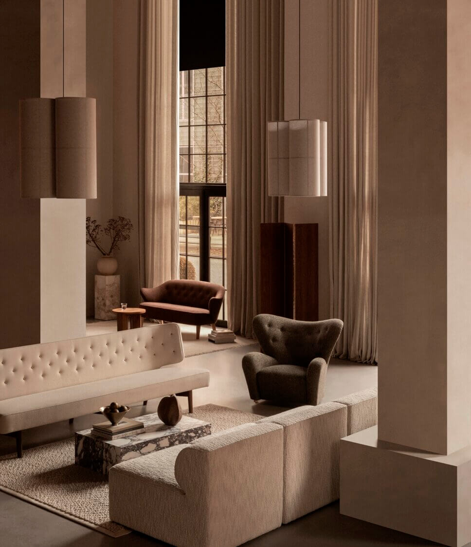 Mit Designermöbeln skandinavisch eingerichtetes Wohnzimmer in Altbau